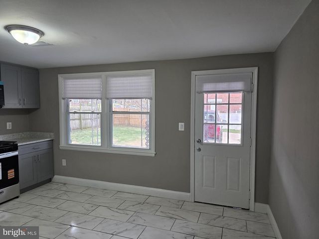 2628 NORTHSHIRE DR, Baltimore, MD 21230