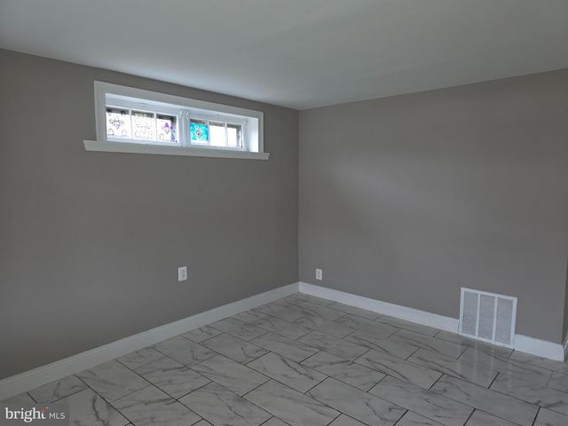 2628 NORTHSHIRE DR, Baltimore, MD 21230