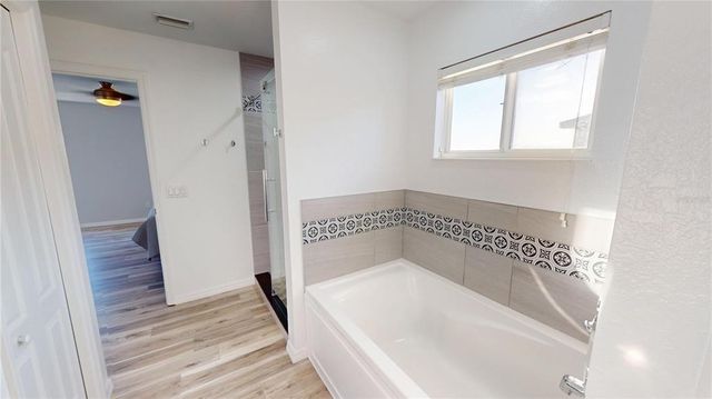 11750 TEMPEST HARBOR LOOP, Venice, FL 34292