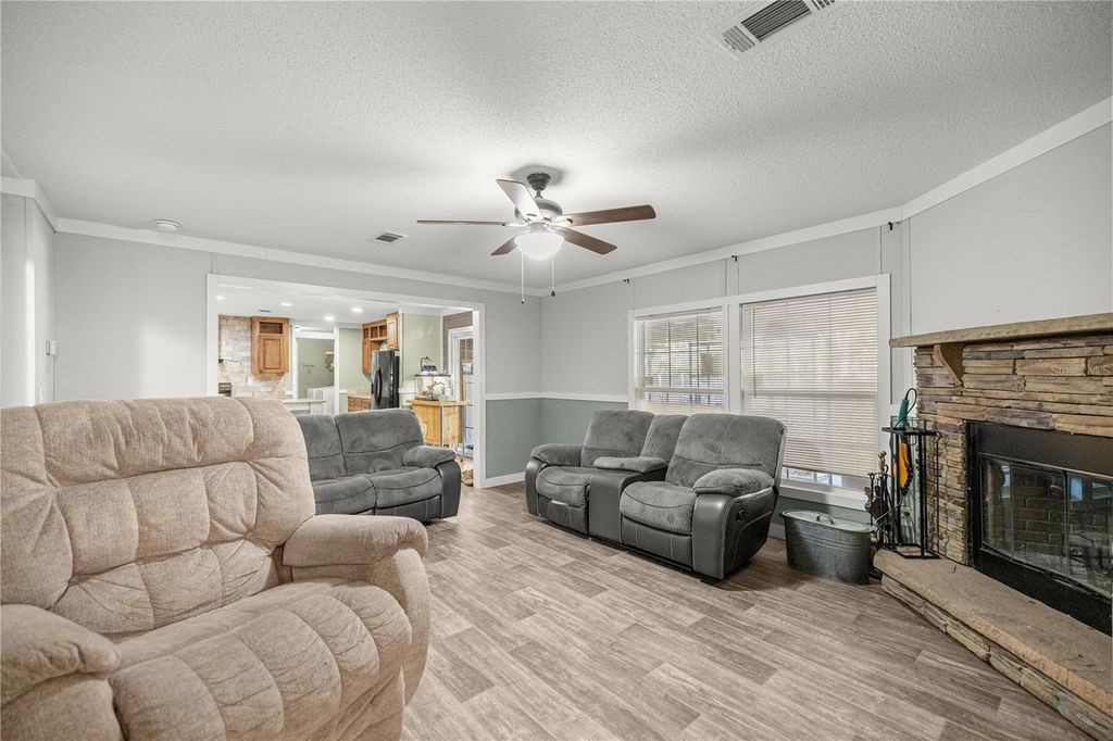 Image 11 of property listing at 4830 NE 121ST AVENUE, Bronson, FL 32621