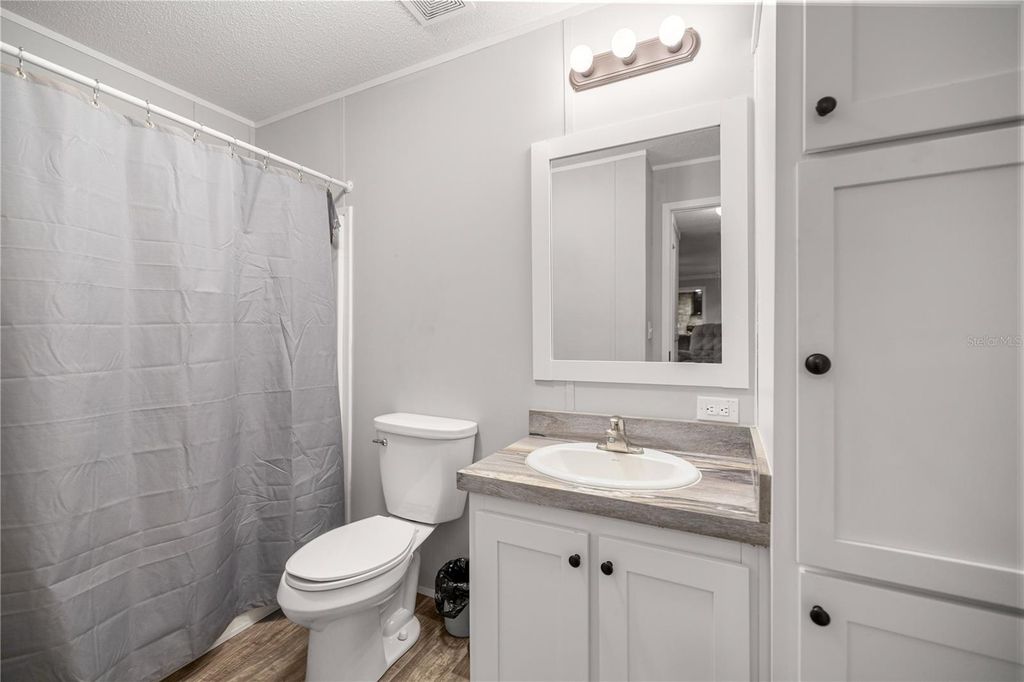 Image 13 of property listing at 4830 NE 121ST AVENUE, Bronson, FL 32621