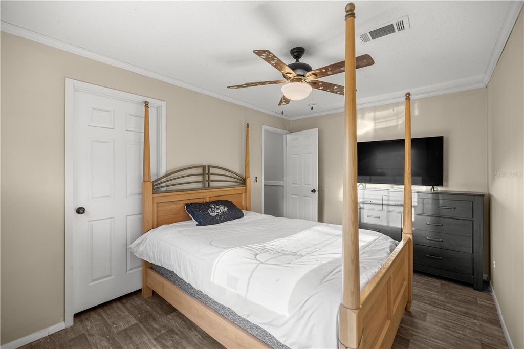 Image 19 of property listing at 4830 NE 121ST AVENUE, Bronson, FL 32621