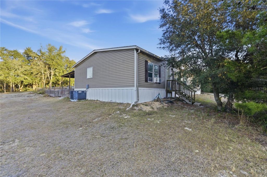 Image 3 of property listing at 4830 NE 121ST AVENUE, Bronson, FL 32621