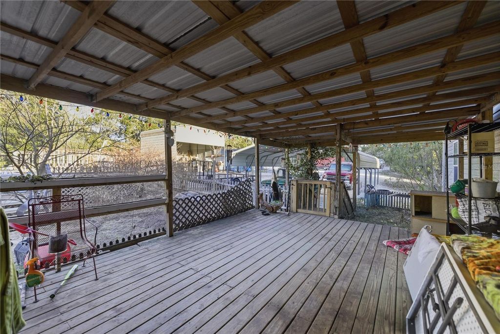 Image 27 of property listing at 4830 NE 121ST AVENUE, Bronson, FL 32621