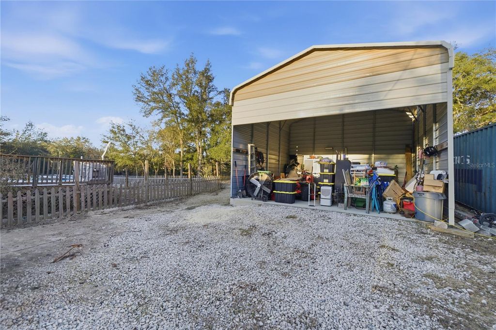 Image 28 of property listing at 4830 NE 121ST AVENUE, Bronson, FL 32621