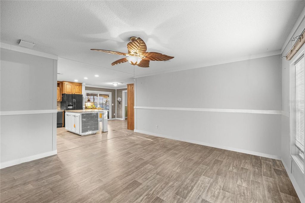 Image 8 of property listing at 4830 NE 121ST AVENUE, Bronson, FL 32621