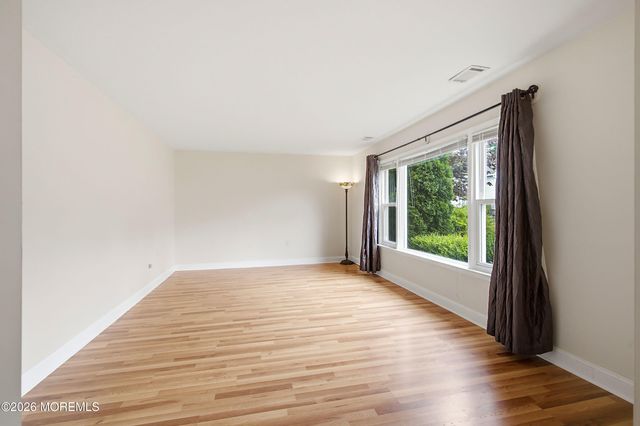 10 George Avenue, Monroe, NJ 08831
