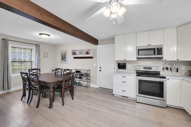 313 107th Avenue NE, Blaine, MN 55434