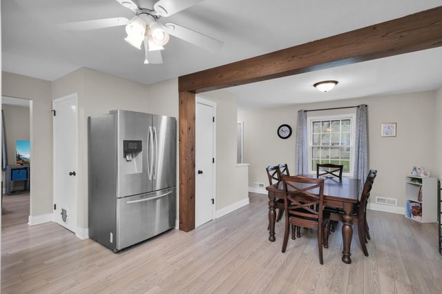 313 107th Avenue NE, Blaine, MN 55434