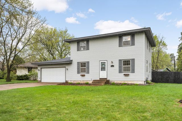313 107th Avenue NE, Blaine, MN 55434