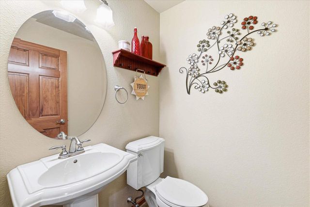 755 WEATHERSTONE DRIVE, Oshkosh, WI 54901