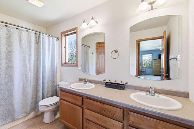 755 WEATHERSTONE DRIVE, Oshkosh, WI 54901