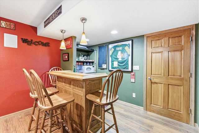 755 WEATHERSTONE DRIVE, Oshkosh, WI 54901