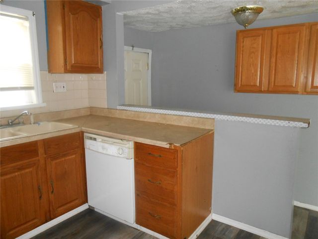 2055 Parkhill Drive, Dayton, OH 45406