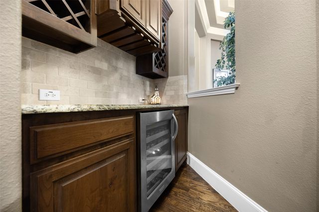 905 Cipriani Drive, Frisco, TX 75036