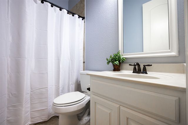 905 Cipriani Drive, Frisco, TX 75036