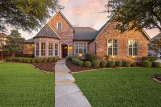 905 Cipriani Drive, Frisco, TX 75036