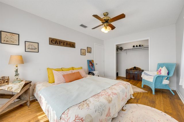 5730 E FM 323, Palestine, TX 75801