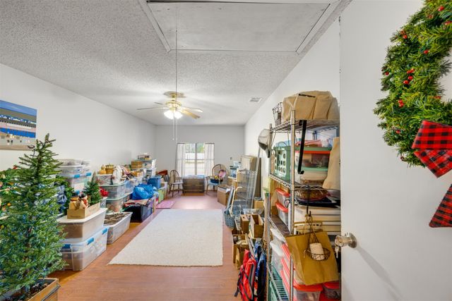 5730 E FM 323, Palestine, TX 75801