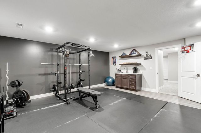 3515 S Lori St, Wichita, KS 67210