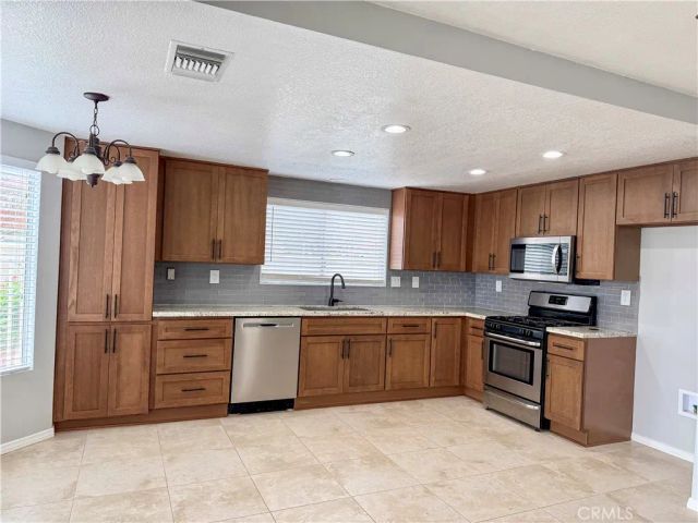 30107 Via Palermo, Menifee, CA 92584
