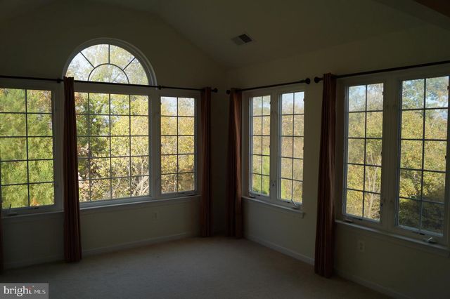 25575 AMERICA SQ, Chantilly, VA 20152