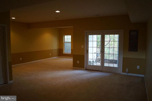 25575 AMERICA SQ, Chantilly, VA 20152