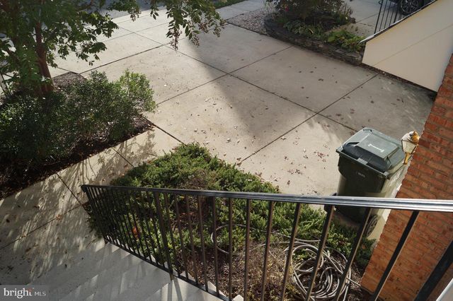 25575 AMERICA SQ, Chantilly, VA 20152