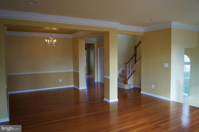 25575 AMERICA SQ, Chantilly, VA 20152