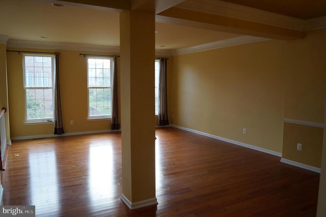 25575 AMERICA SQ, Chantilly, VA 20152