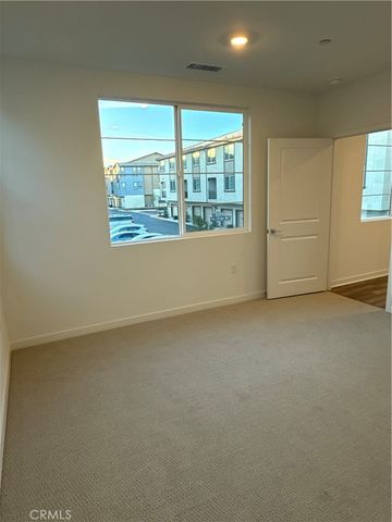 6114 Valentina Way 202, Eastvale, CA 92880