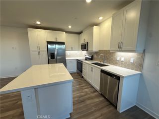 6114 Valentina Way 202, Eastvale, CA 92880