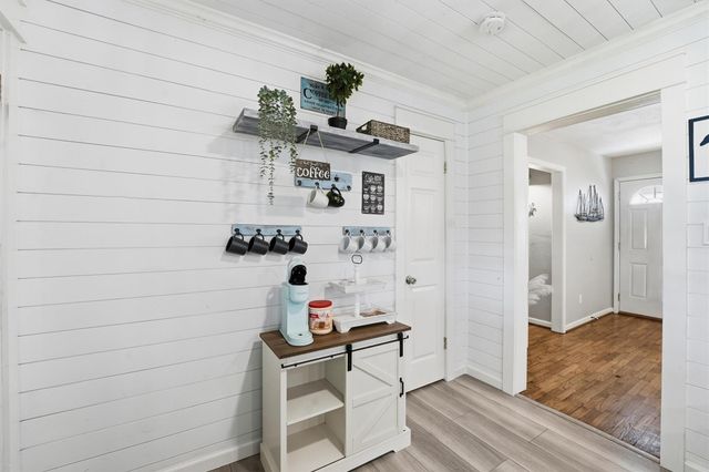 3101 Kleinmann Avenue, Galveston, TX 77551