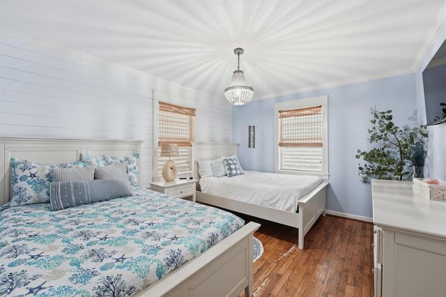 3101 Kleinmann Avenue, Galveston, TX 77551