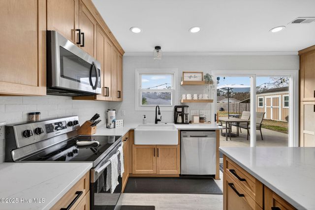 3509 Middle Sound Loop Road, Wilmington, NC 28411