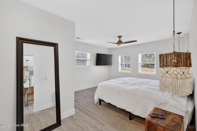 3509 Middle Sound Loop Road, Wilmington, NC 28411