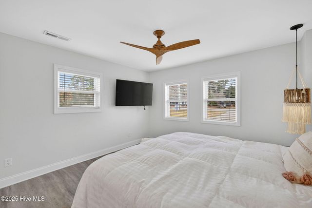 3509 Middle Sound Loop Road, Wilmington, NC 28411