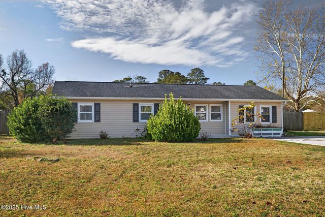 3509 Middle Sound Loop Road, Wilmington, NC 28411