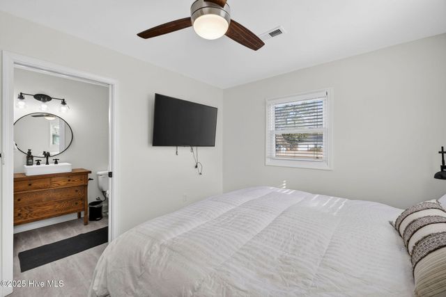 3509 Middle Sound Loop Road, Wilmington, NC 28411