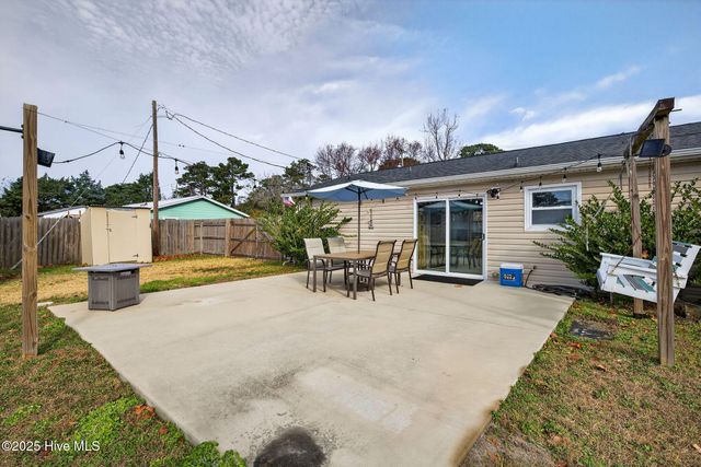 3509 Middle Sound Loop Road, Wilmington, NC 28411