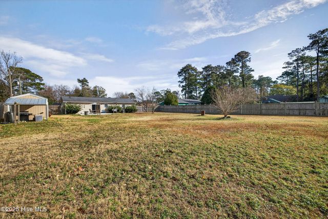 3509 Middle Sound Loop Road, Wilmington, NC 28411