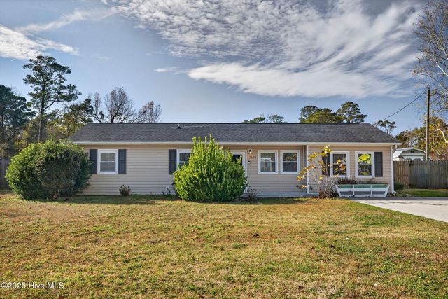 3509 Middle Sound Loop Road, Wilmington, NC 28411