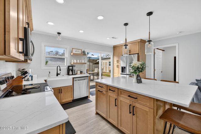 3509 Middle Sound Loop Road, Wilmington, NC 28411