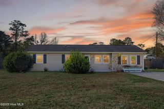 3509 Middle Sound Loop Road, Wilmington, NC 28411