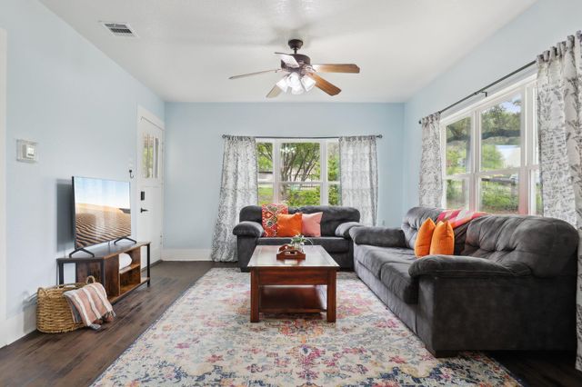 14071 Fm 306, Canyon Lake, TX 78133