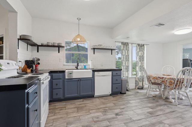 14071 Fm 306, Canyon Lake, TX 78133