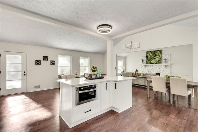 115 Ansley Ct, Roswell, GA 30076