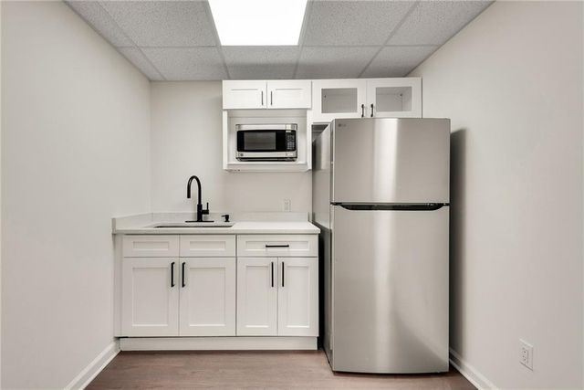 115 Ansley Ct, Roswell, GA 30076