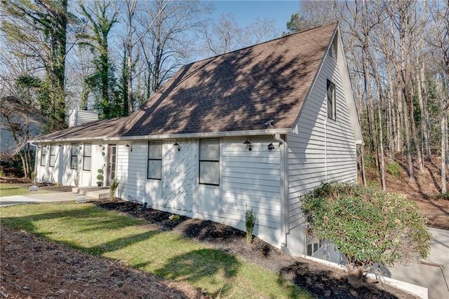 115 Ansley Ct, Roswell, GA 30076