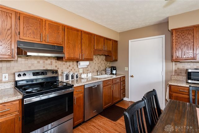 1011 Abington Place, Springfield, OH 45503